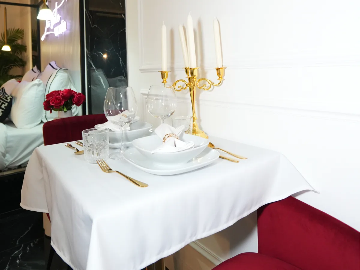 Table à manger et ambiance romantique